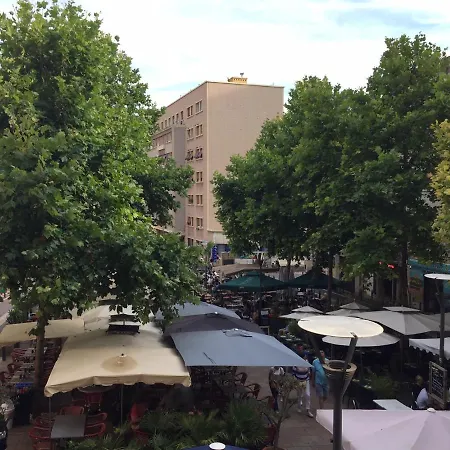 Typique T2 Terrasse Situe Quartier Panier Vieux Port * Marseille