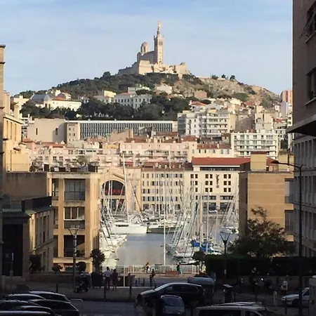 Typique T2 Terrasse Situe Quartier Panier Vieux Port * Marseille