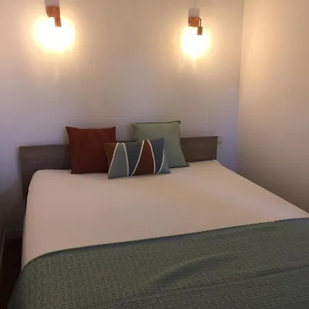 Typique T2 Terrasse Situe Quartier Panier Vieux Port * Marseilles
